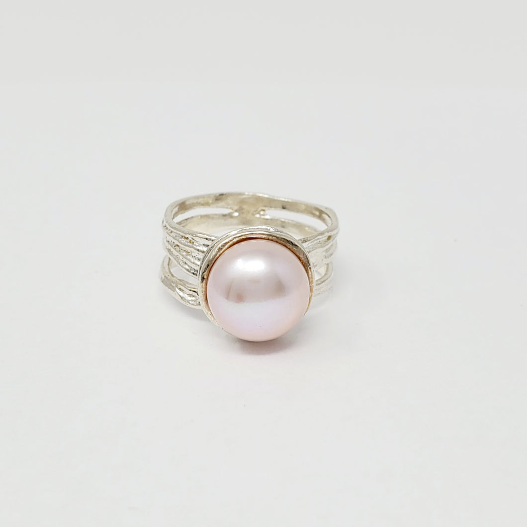 Size 7 Sterling Silver Textured Ring with a 10mm Lavender Button Pearl