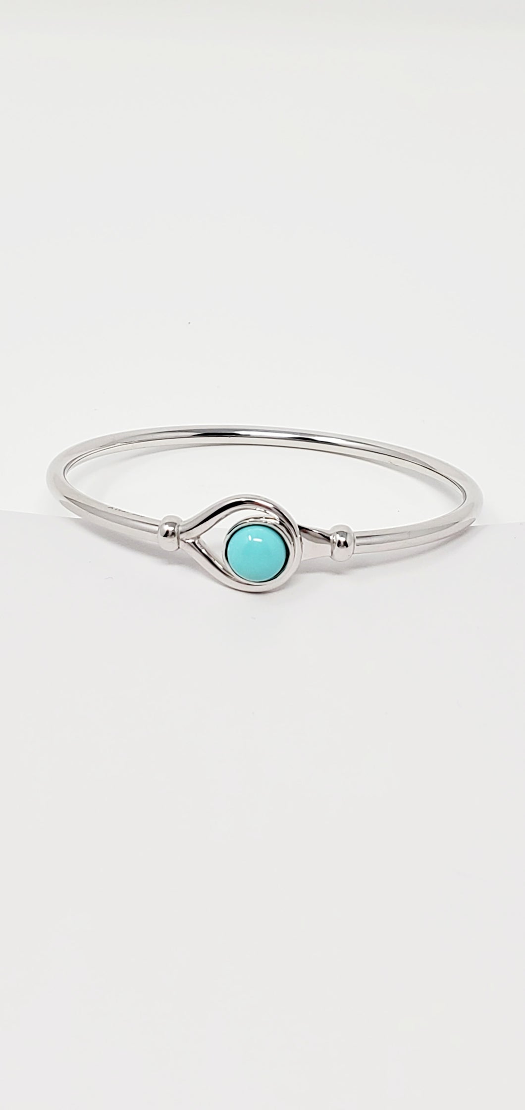 Sterling Silver flex Bangle Bracelet with 8mm Turquoise Cabochon